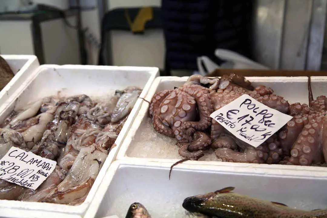 fresh-seafood-in-Italy.jpg