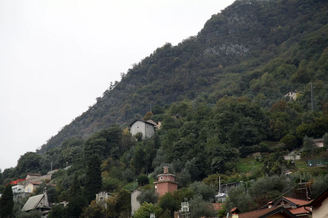 mountains-of-lake-como.jpg