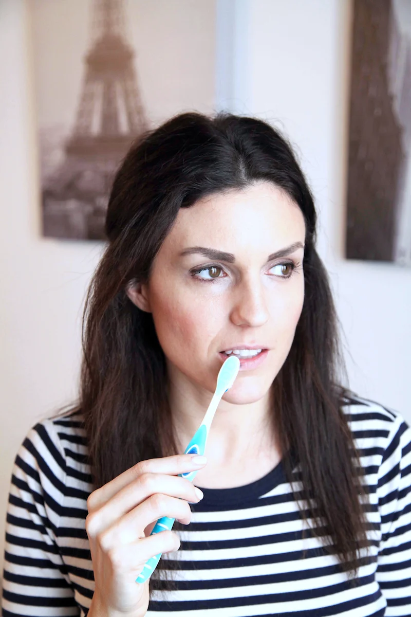 Red-Lip-Toothbrush.jpg