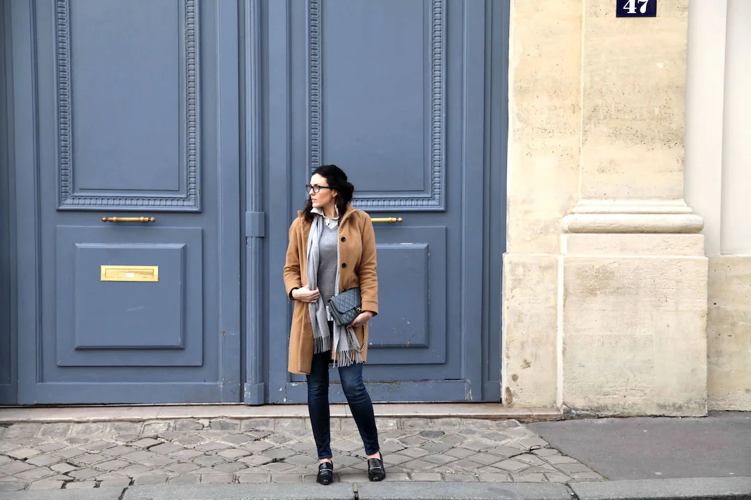 blue-door-in-Paris.jpg