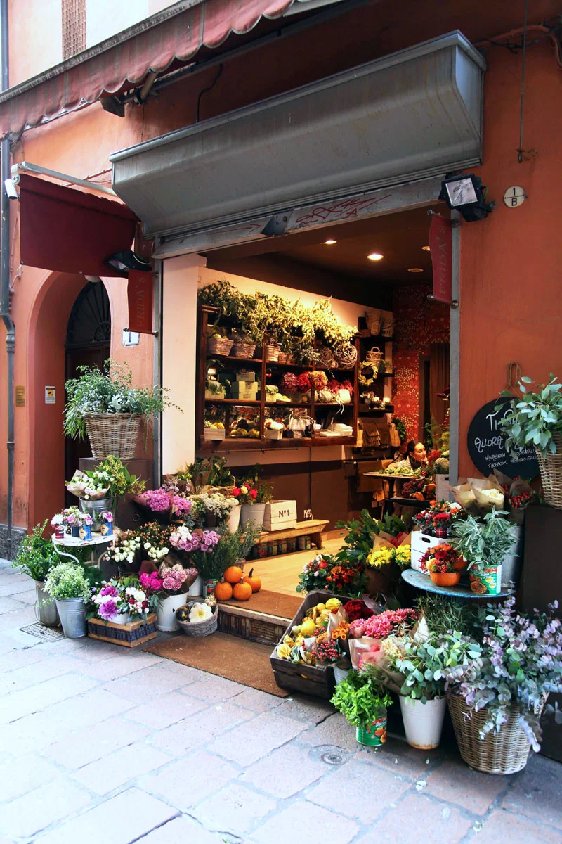 flower-stand-in-Italy.jpg