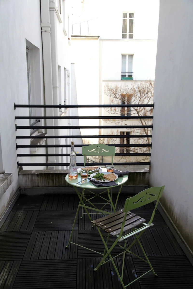 lunch-al-fresco-in-Paris.jpg