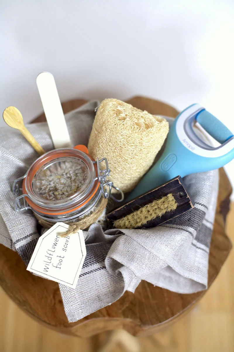 diy-beauty-gift-basket-1.jpg