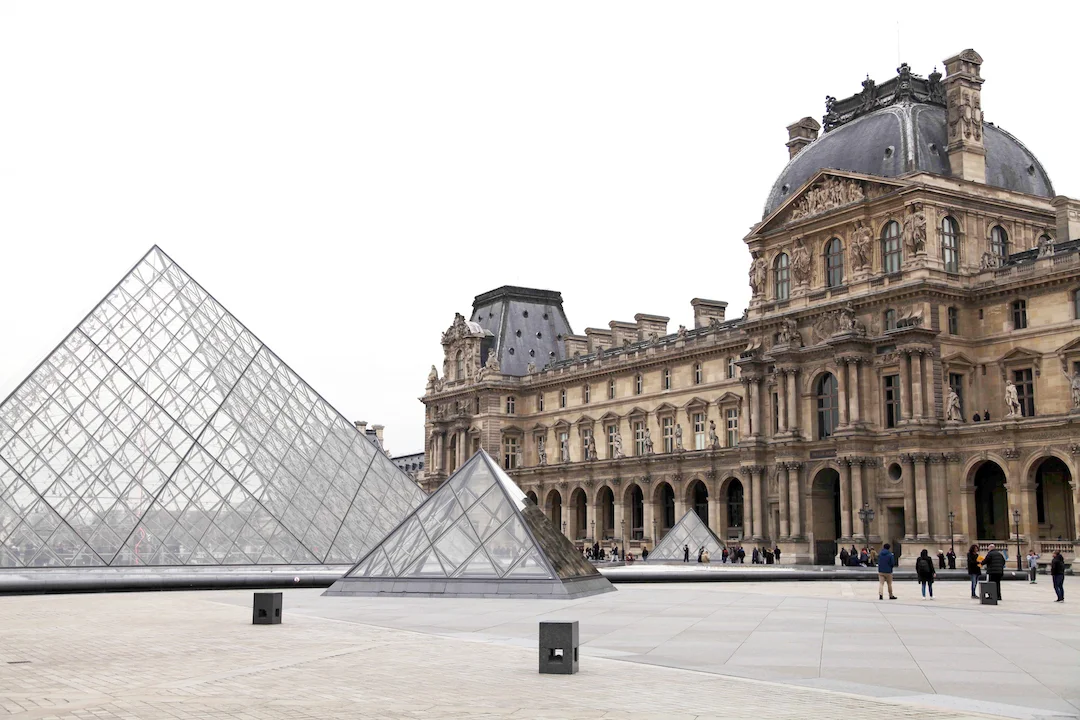 Louvre.jpg