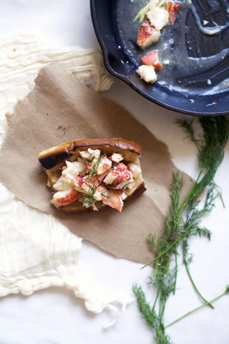 classic-lobster-roll-recipe.jpg