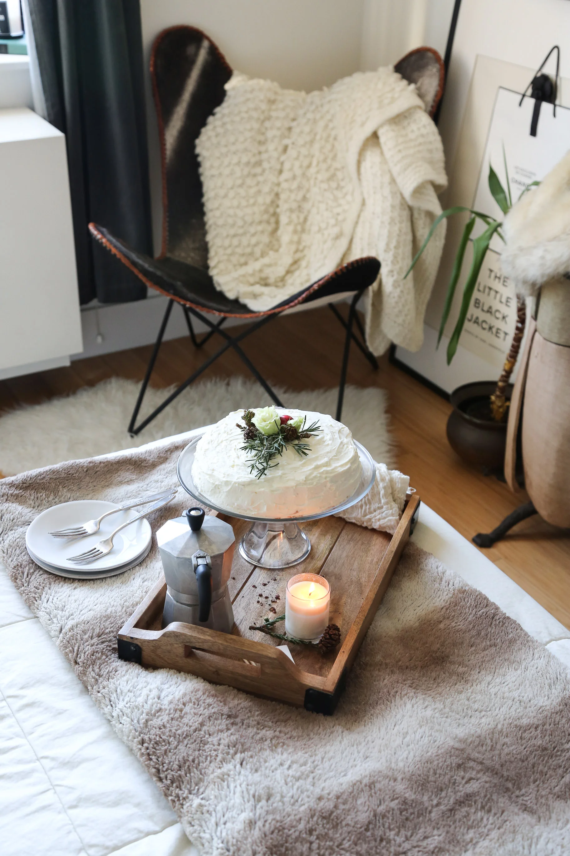cozy-winter-bedroom-with-airweave12.jpg