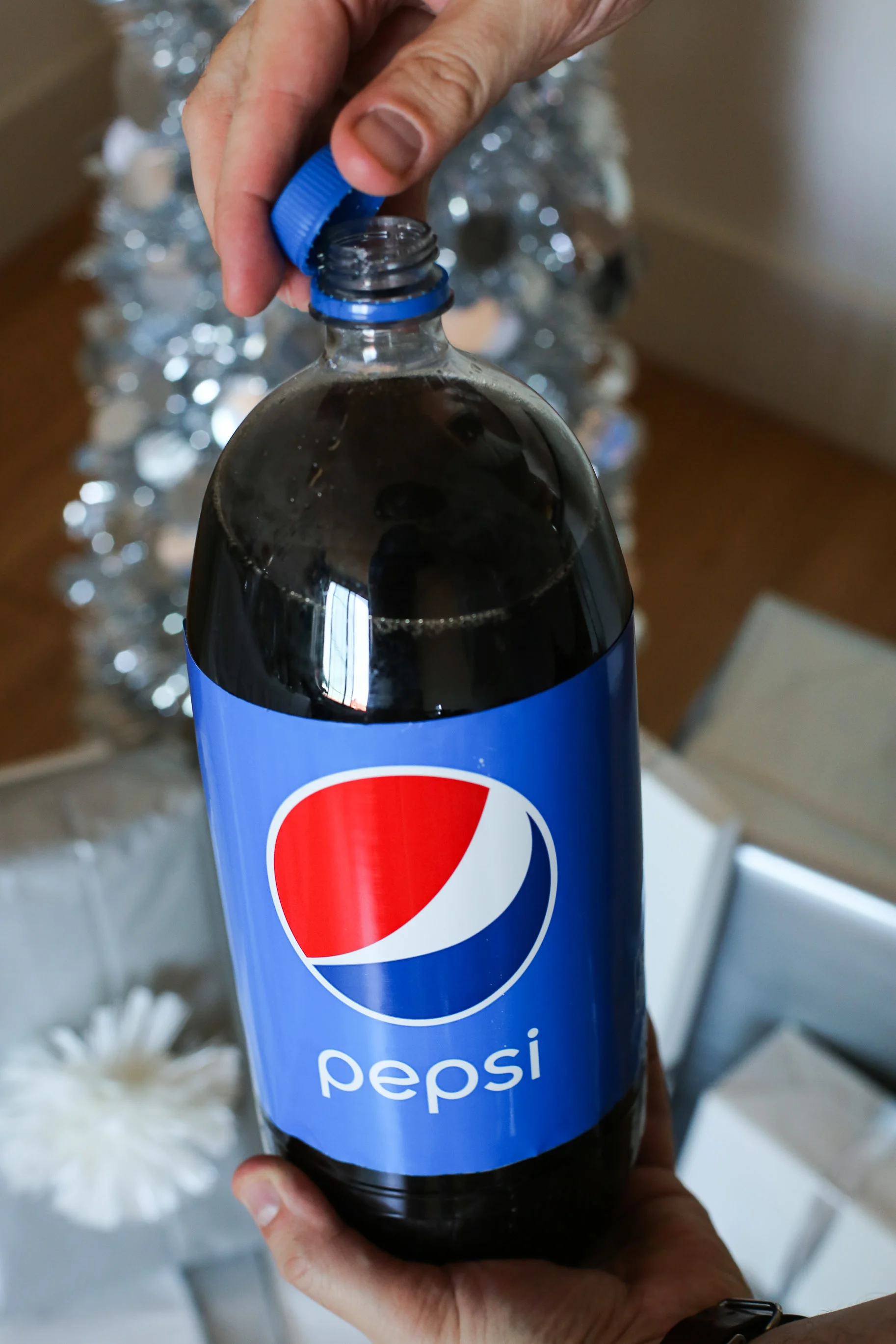 how-to-throw-a-white-elephant-party10.jpg