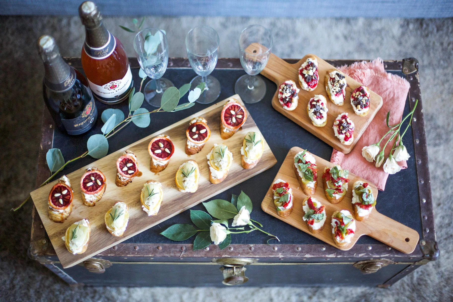 girls-get-together-idea-bubbles-bruschetta-and-bouquets2.jpg