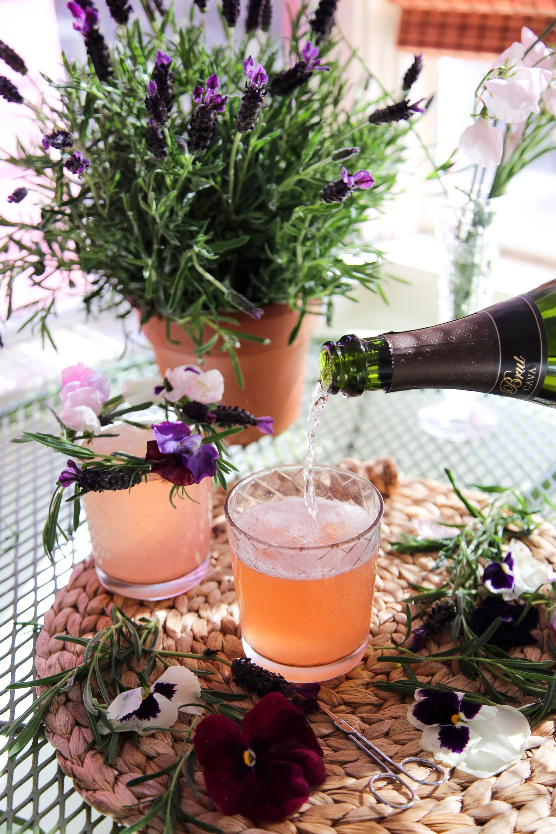 Flower-Crown-Cocktails2.jpg