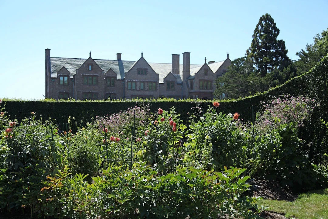 gardens-at-Doris-Dukes-Newport-home.jpg