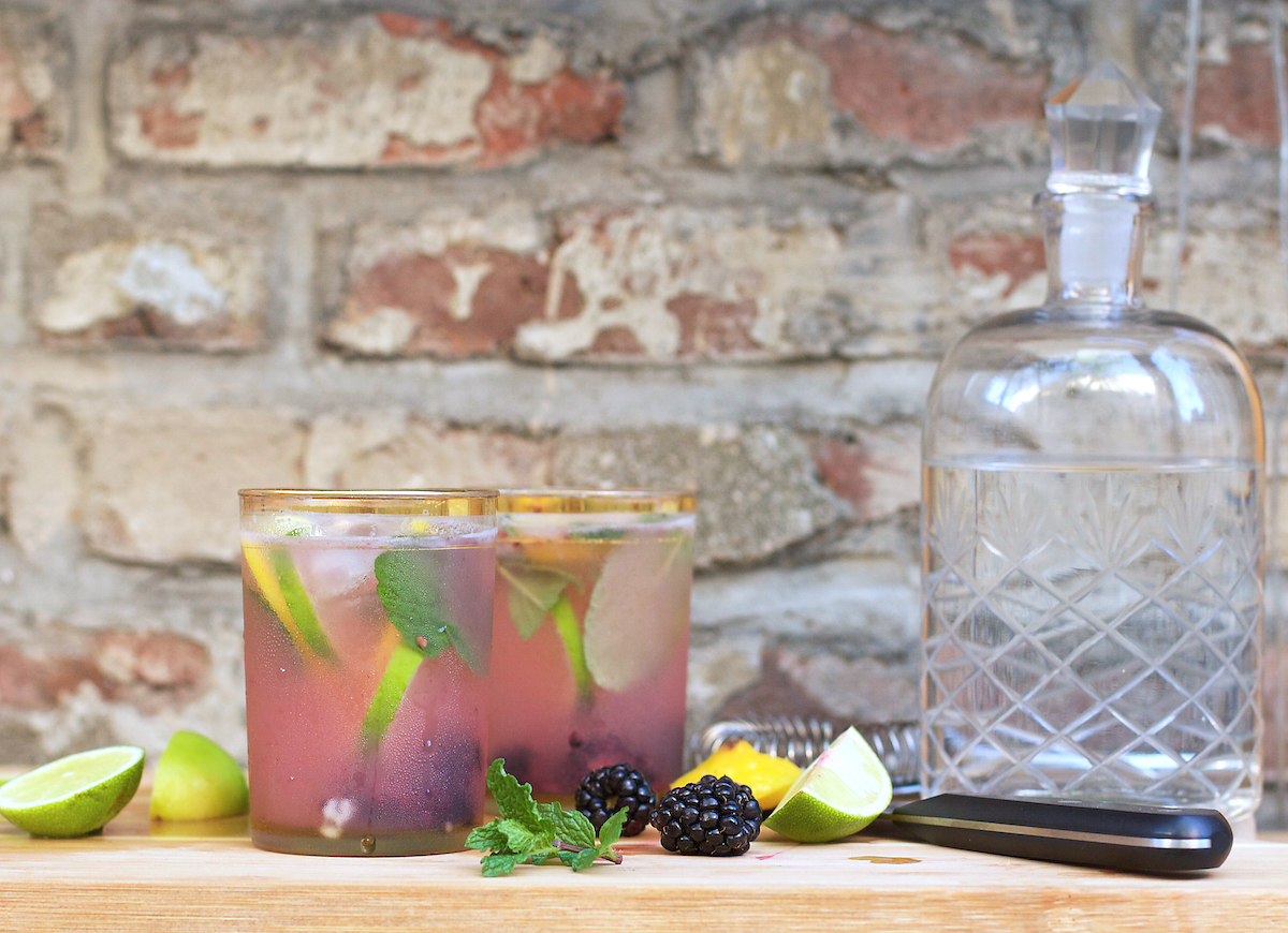 blackberry-gin-cocktails.jpg