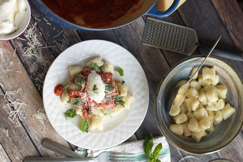 homemade-gnocchi-5-ingredient-tomato-sauce-683x1024.jpg