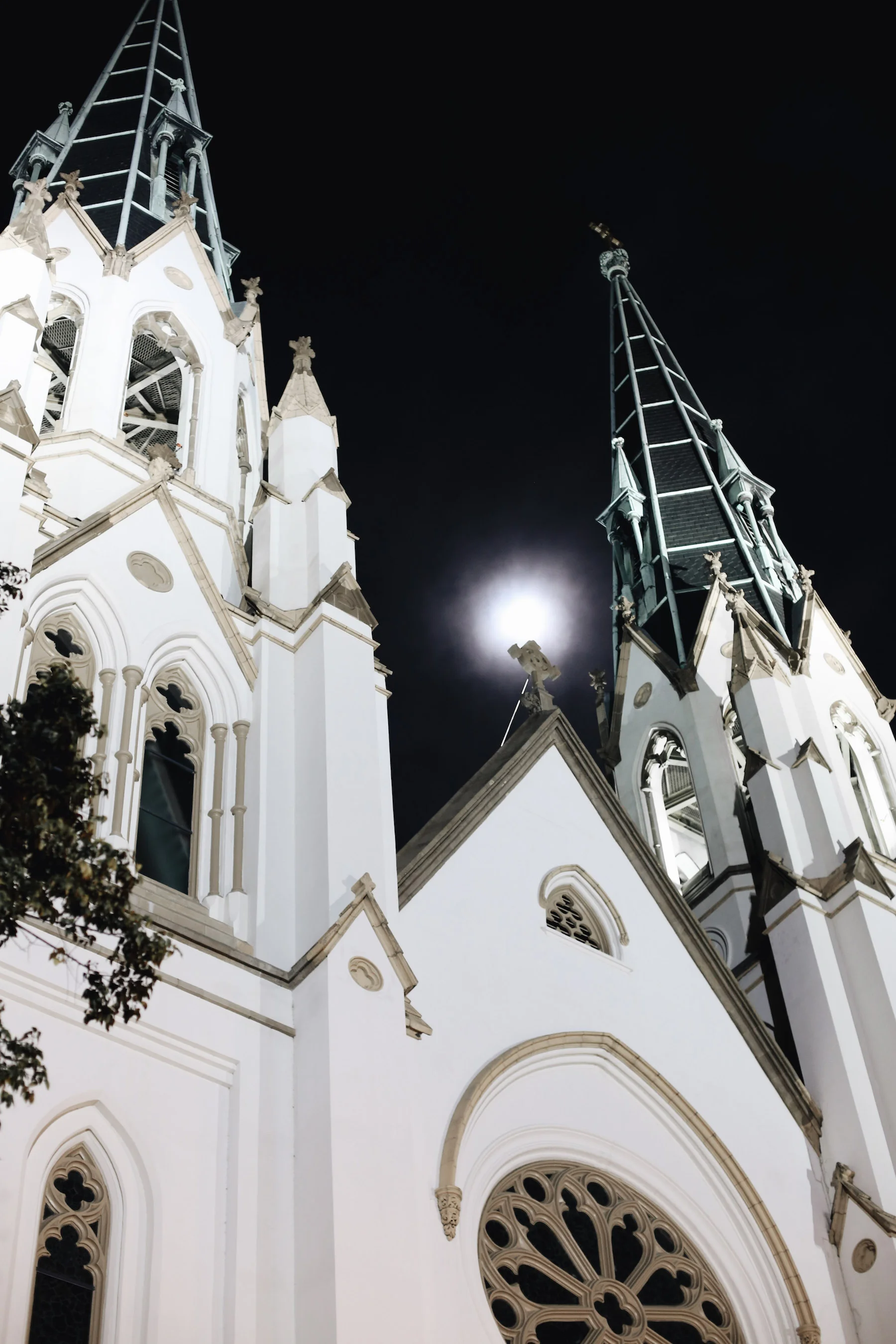 ghost tour in savannah.jpg