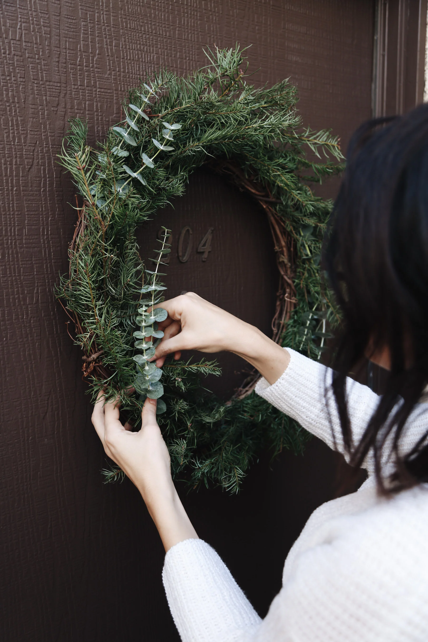 diy natural christmas wreath ideas.jpg