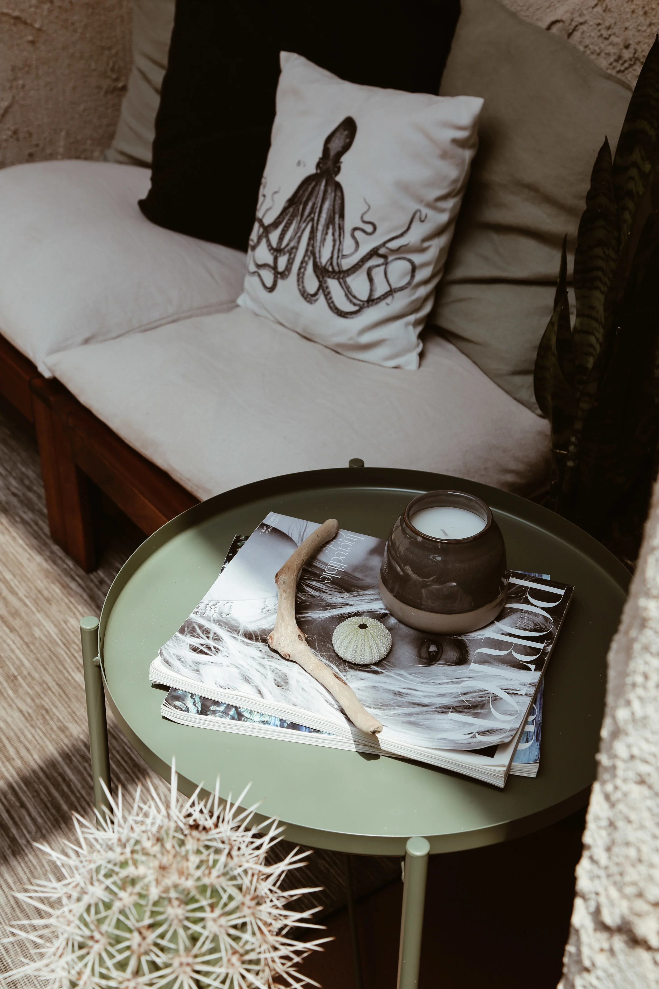 neutral styled outdoor table.jpg
