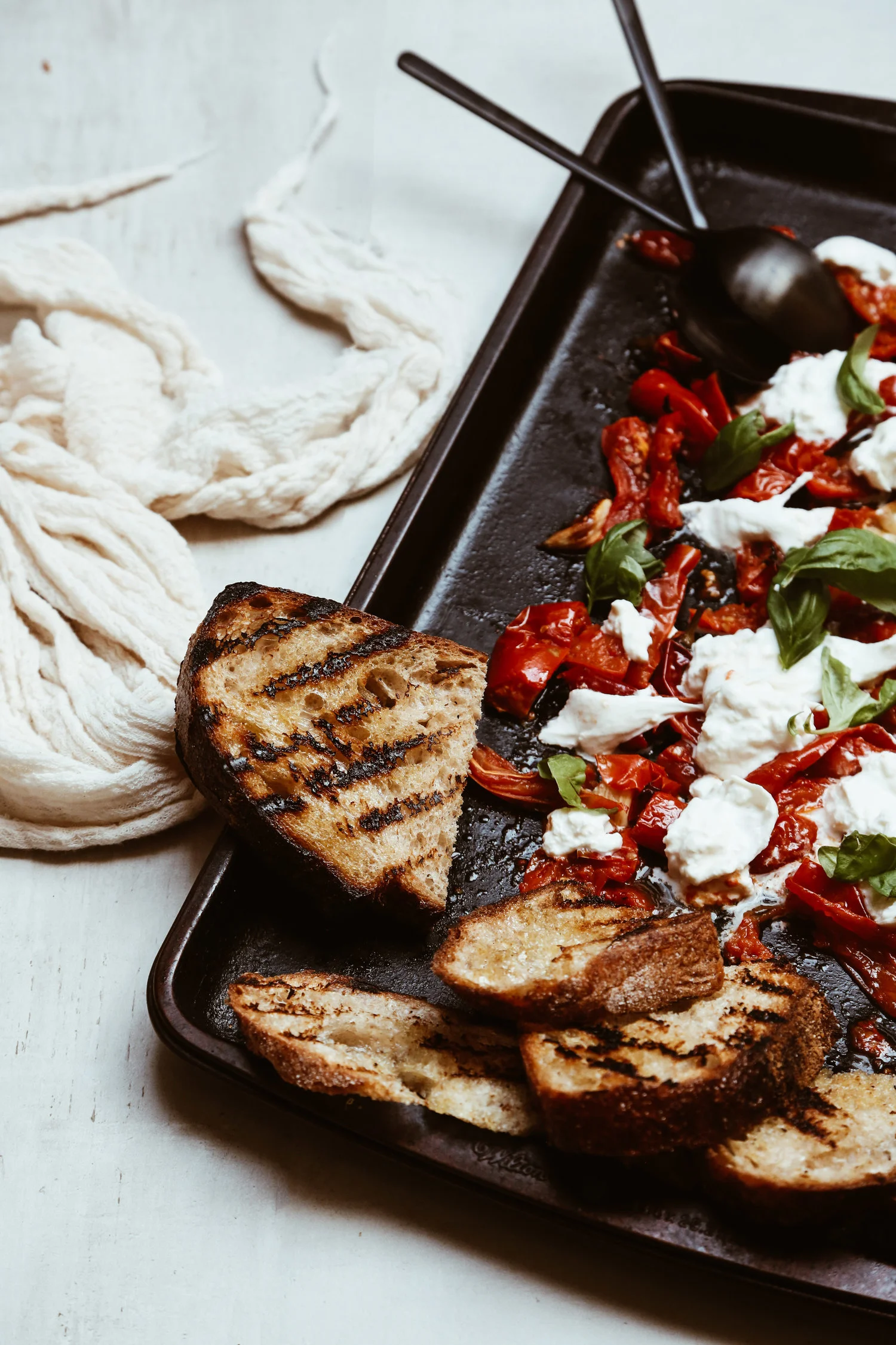 BURRATA+AND+OVEN-ROASTED+SAN+MARZANO+TOMATO+BRUSCHETTA-13.jpg