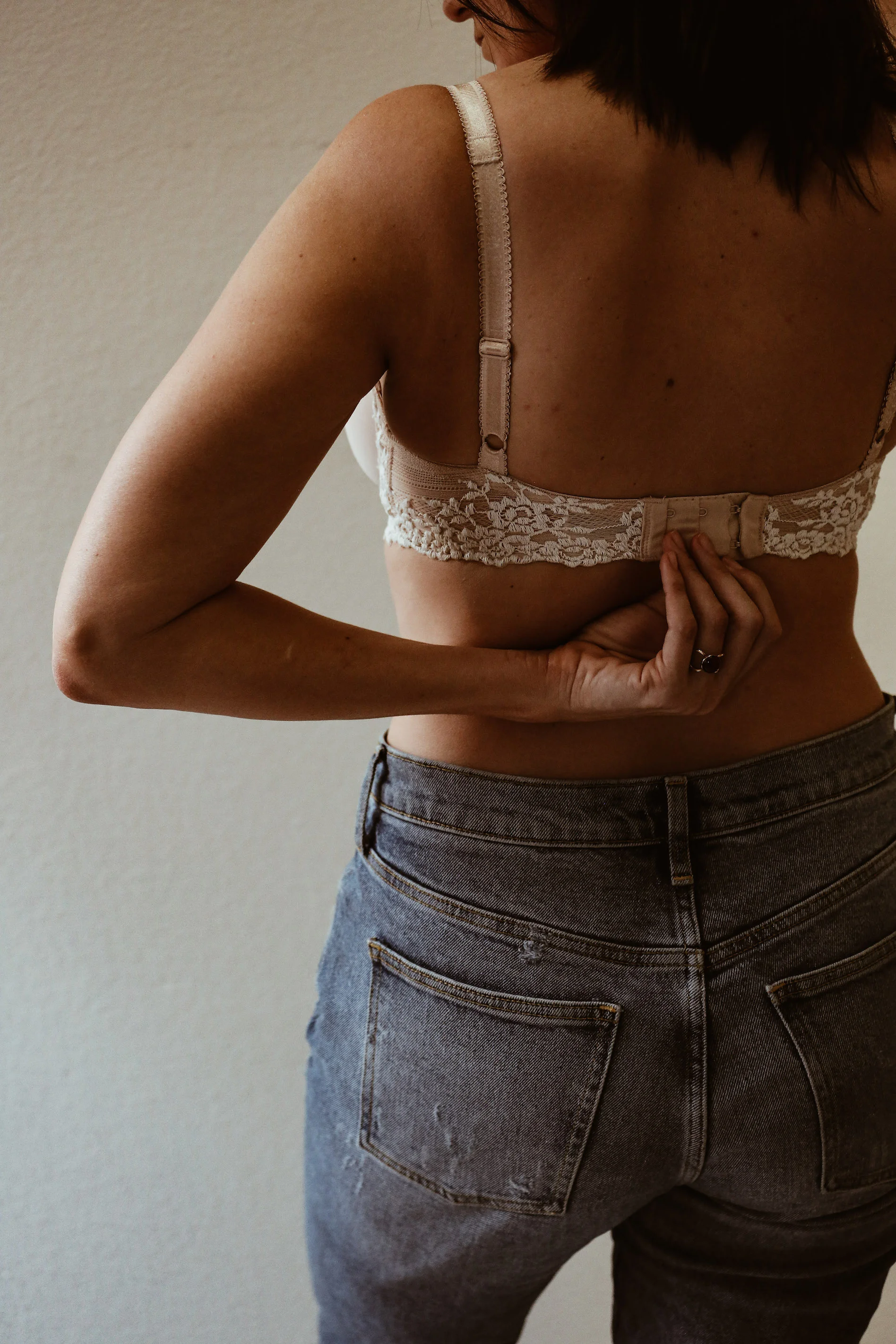 how to find a proper fitting bra-16.jpg