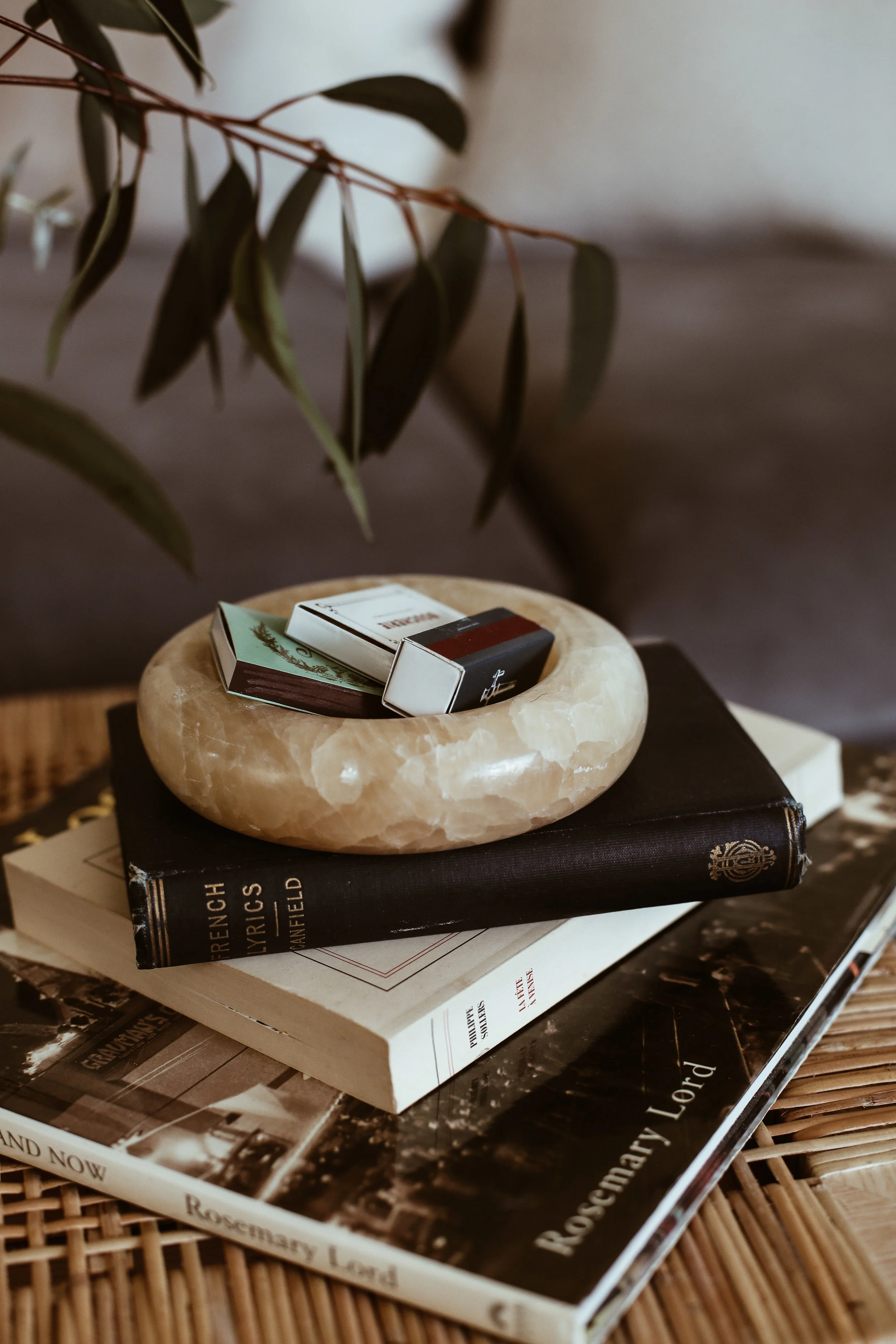 marble ash tray-1.jpg