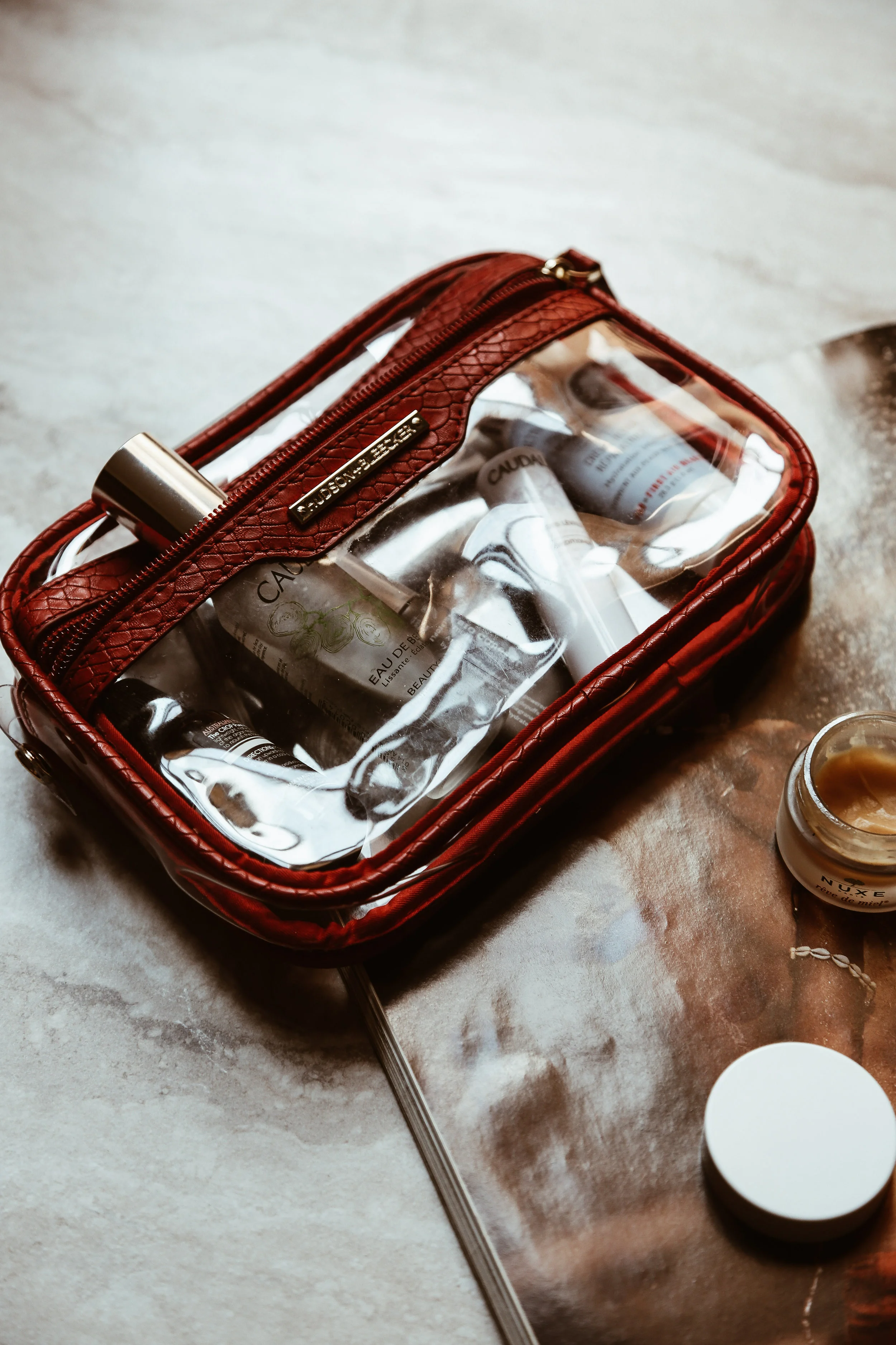 what's in my carry-on beauty edition-3.jpg