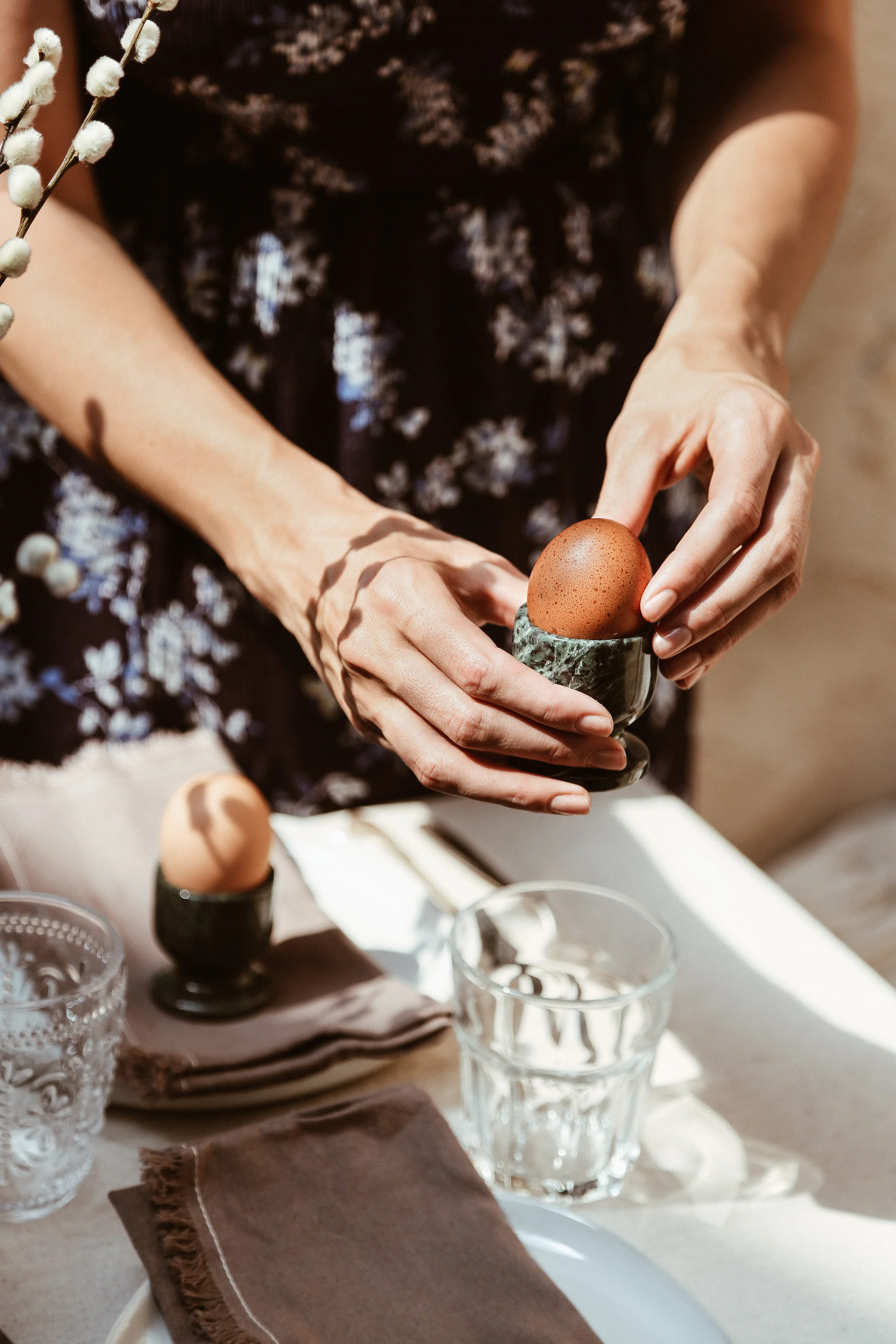 simple easter table decor-22.jpg