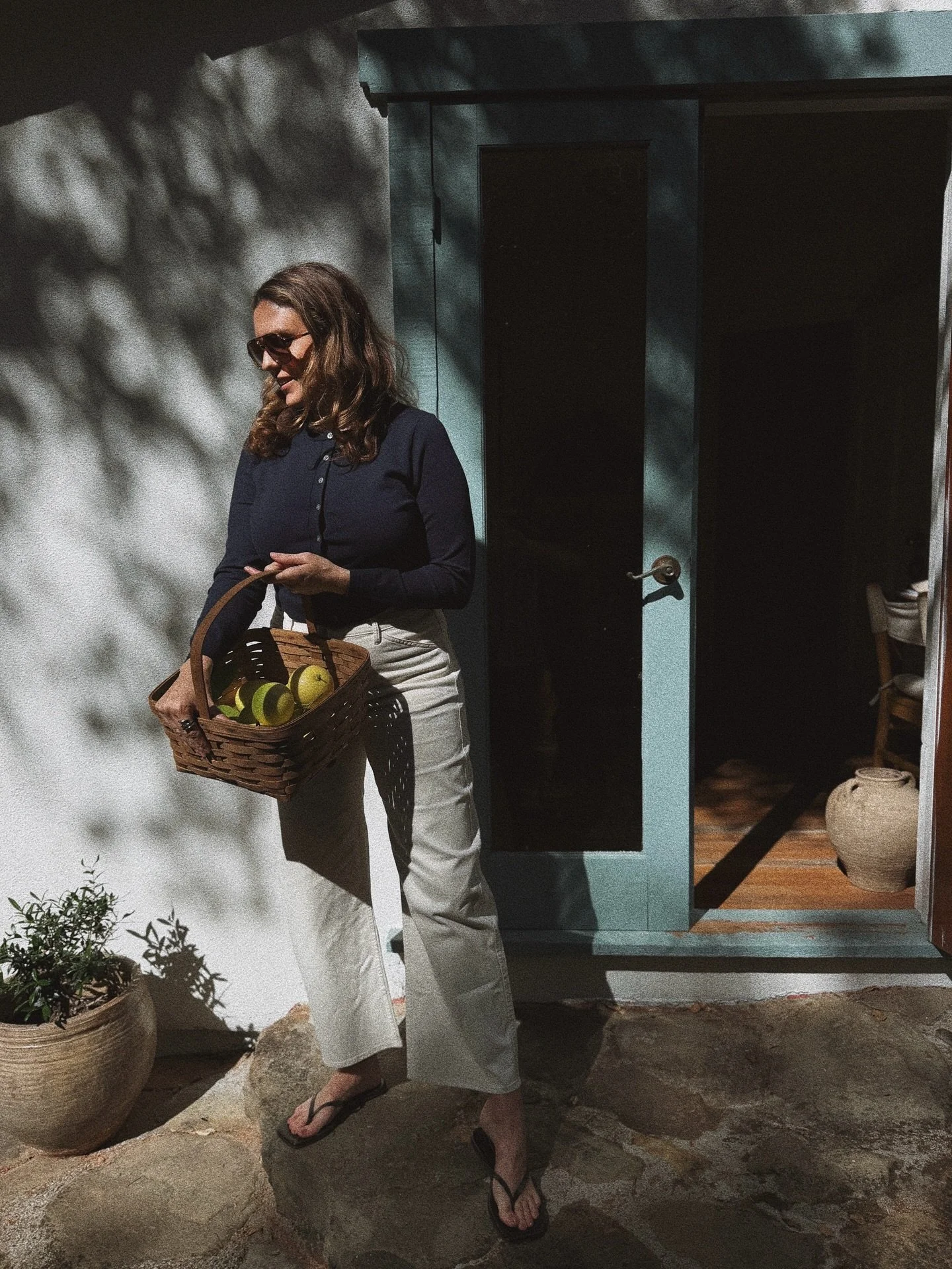 Tasting notes // from Ojai

&bull;citrus harvest at home
&bull;moody hillside views in the afternoon rain
&bull;a corner I loved at a shop in town
&bull;signs of a good time
&bull;golden light filtering through the olive trees
&bull;spotted on the st