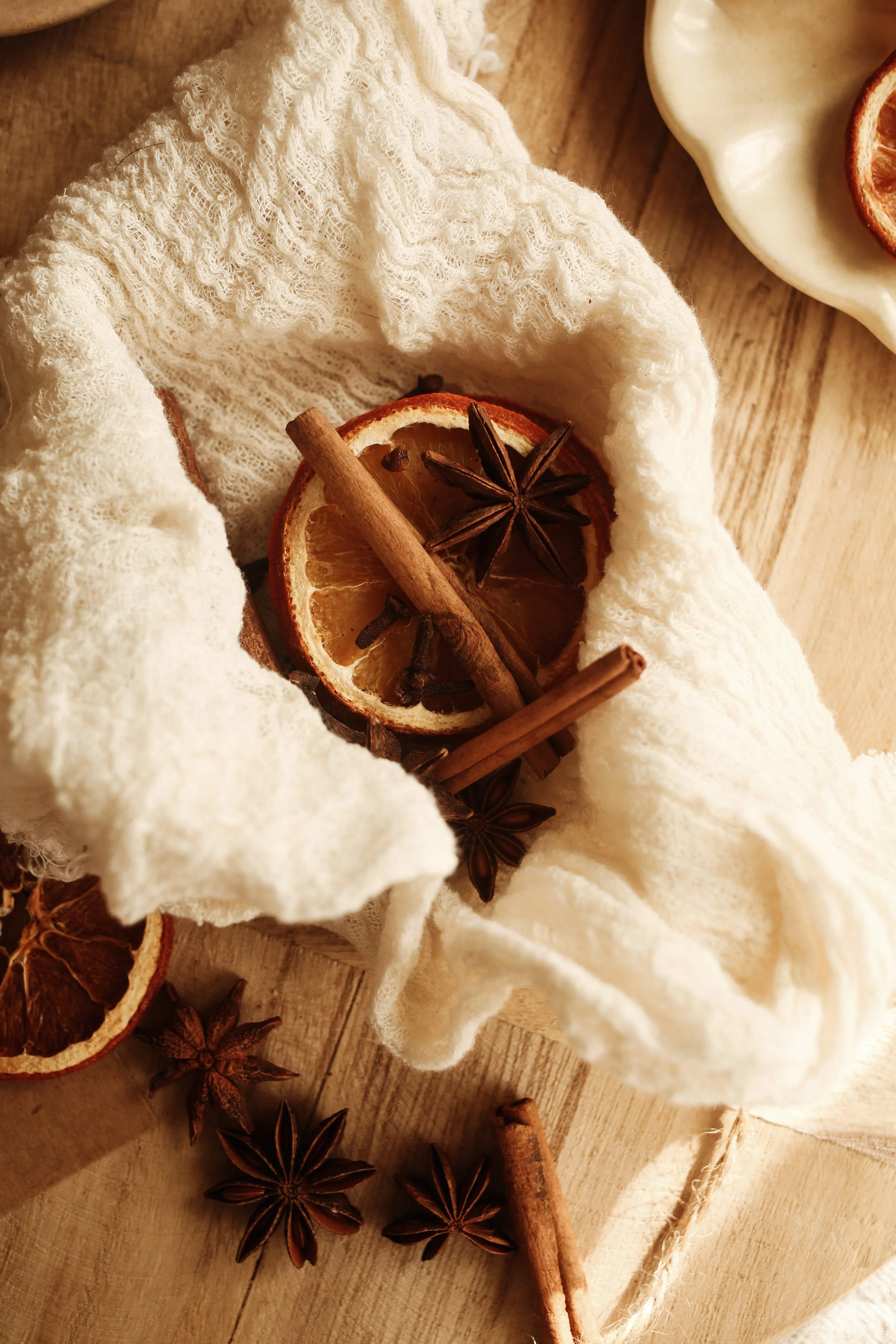 DIY Gift Mulled Wine Kit {Two Ways}