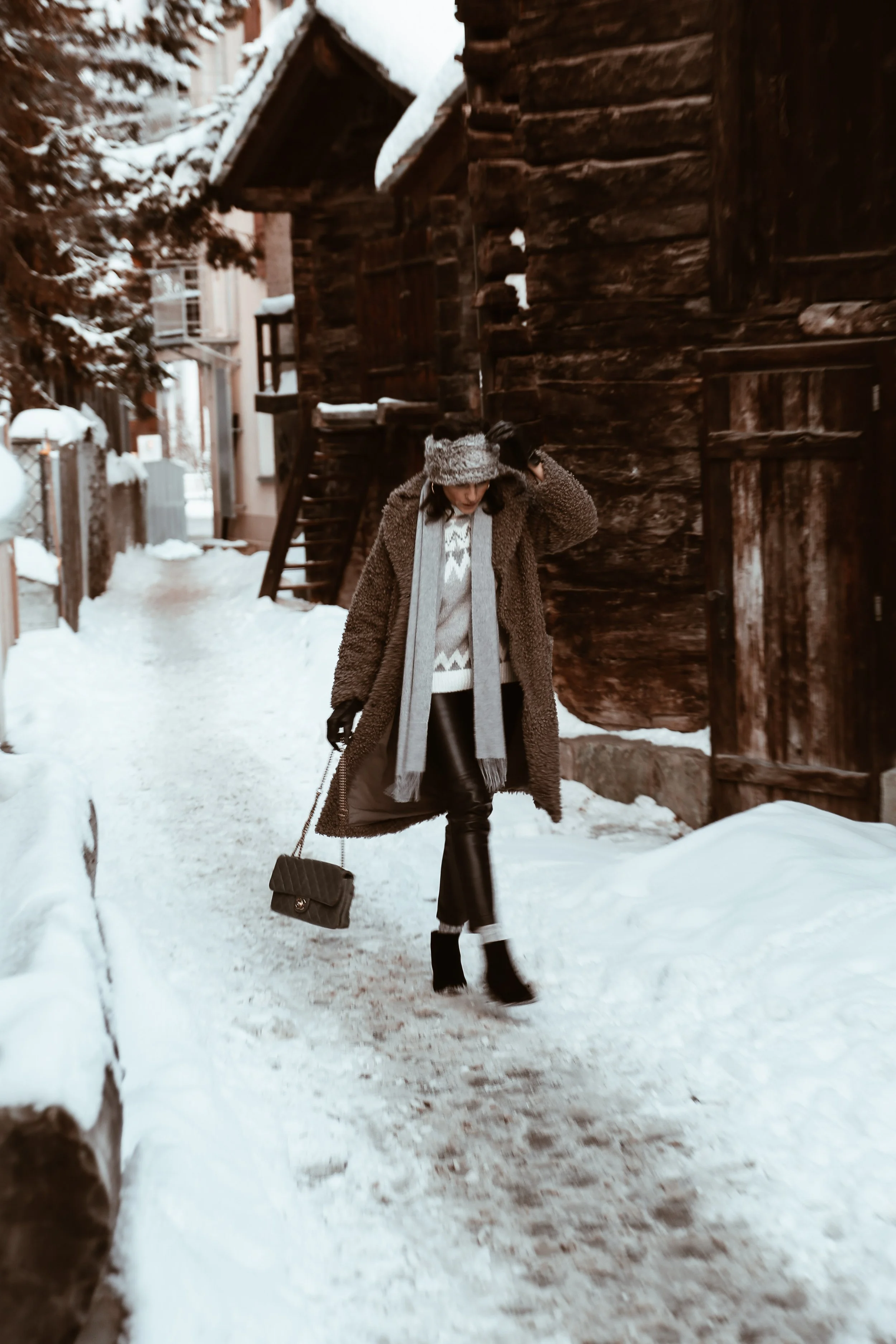 WHAT TO PACK FOR A WINTER TRIP TO SWITZERLAND