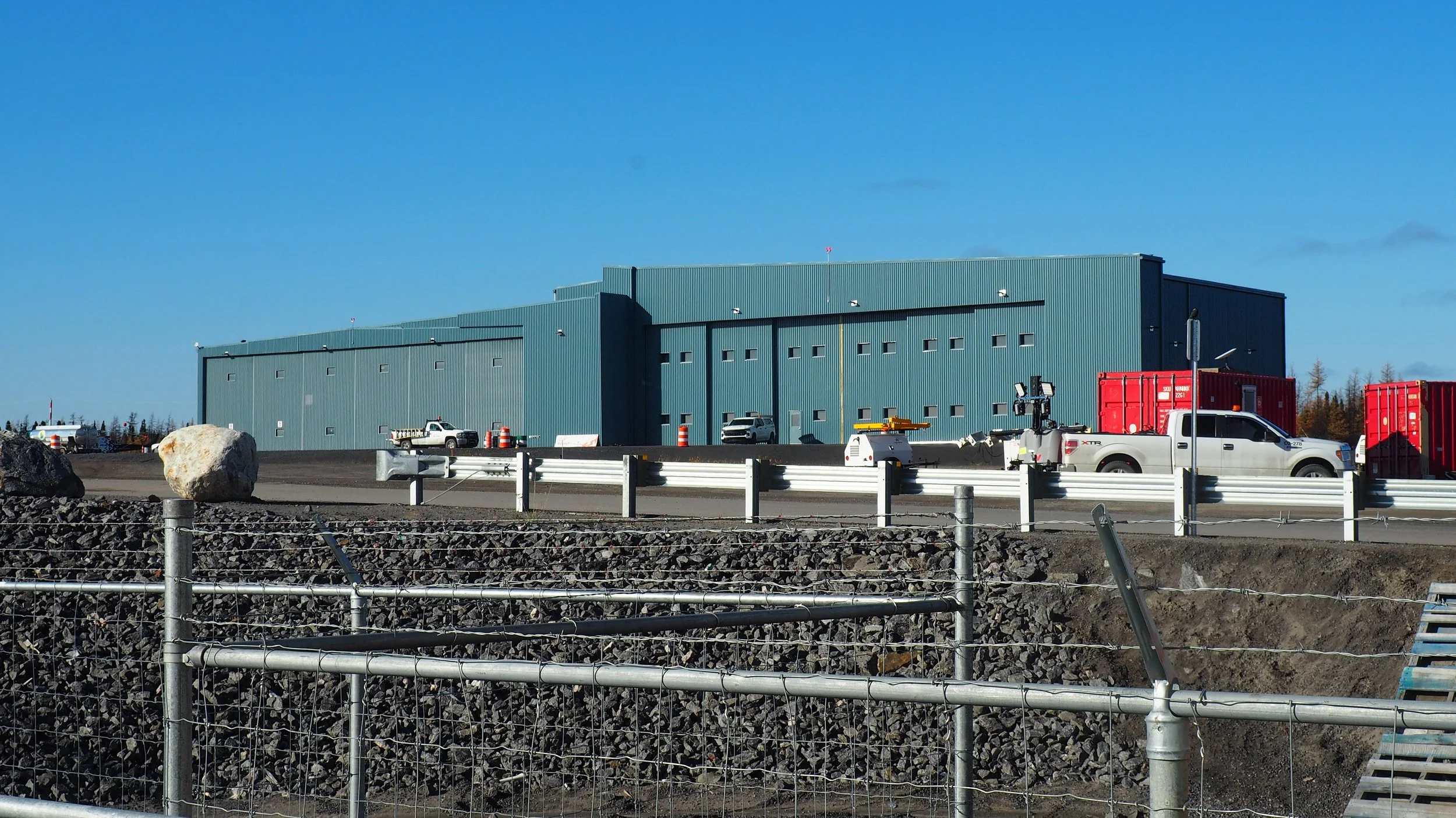 Hangar3.JPG