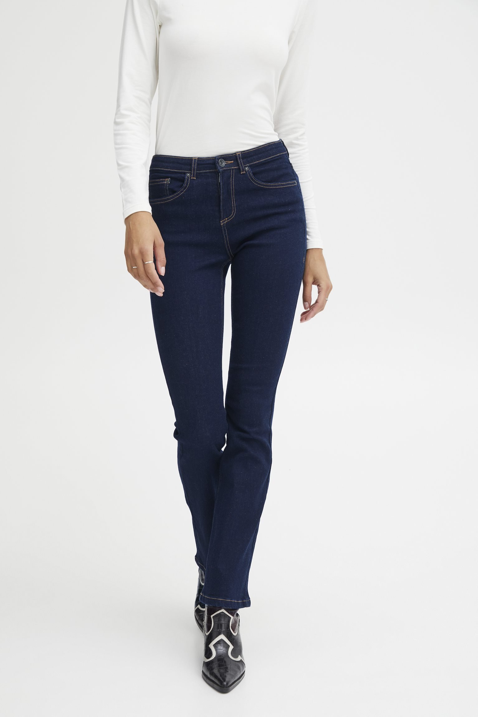 B Young Lola Luni Flare Jeans Dark Blue