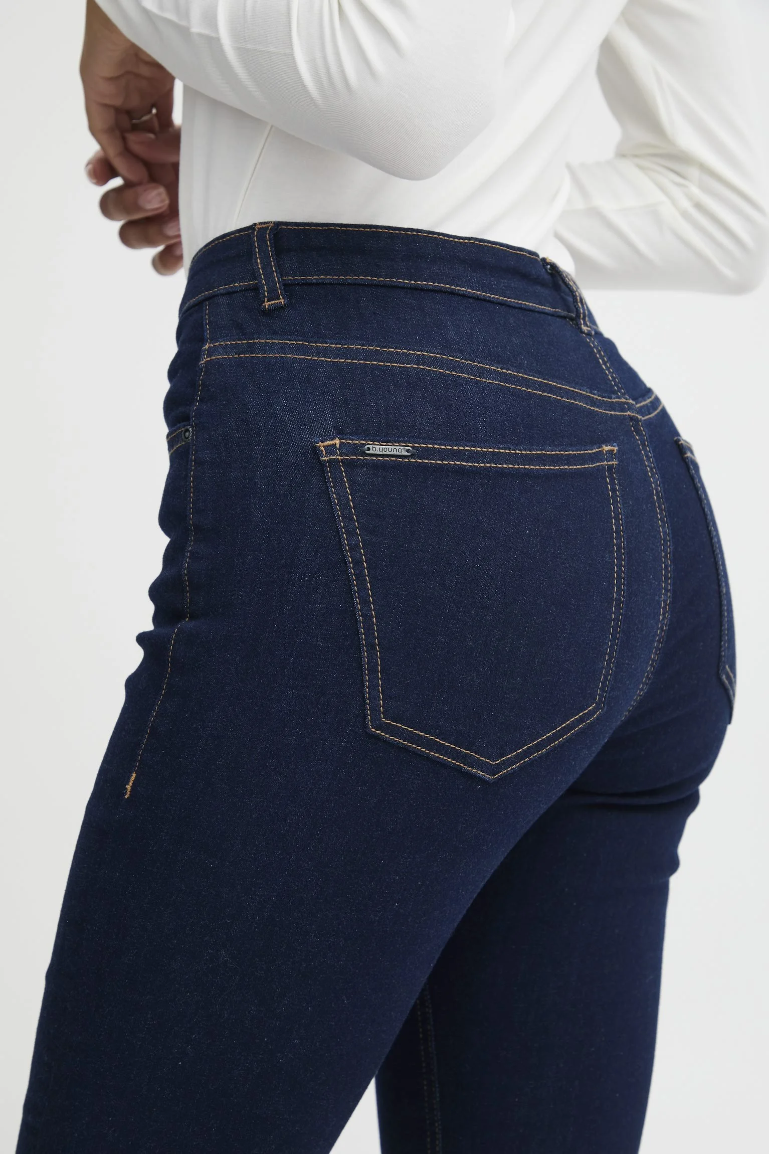 dark-blue-denim-jeans (7).jpg