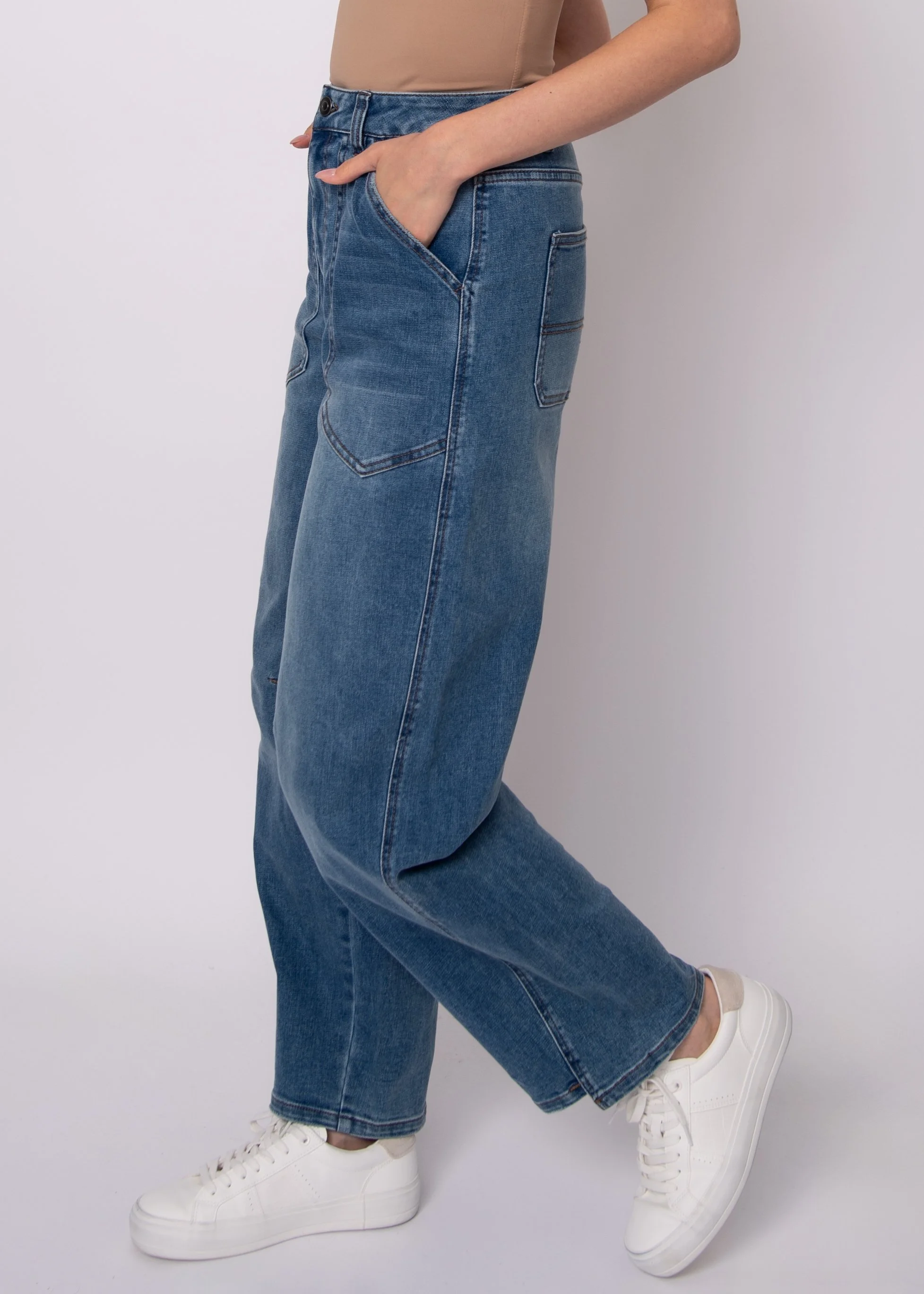 43W036SO_DIDI DARK WASH_2.jpg