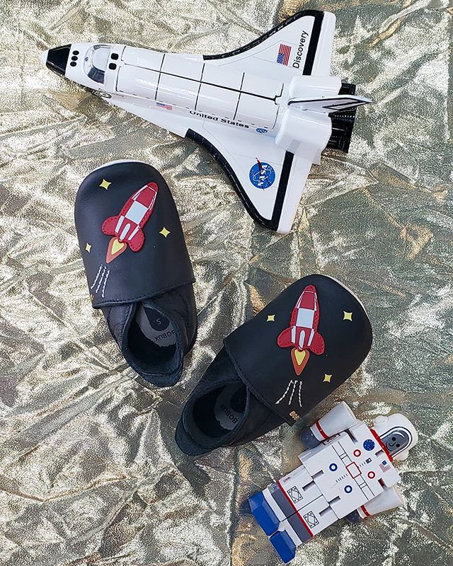 Blast off into space with these suede bottom @bobuxusa softies! 🚀

#atx #atxlocal #austin #shoplocal #shopatx #atxshoes #atxkids #atxkidshoes #austinkidsfashion #atxkidsfashion #austinkids #austinkidshoes #shoplocalatx #kidsstyle #austinshoes #austi