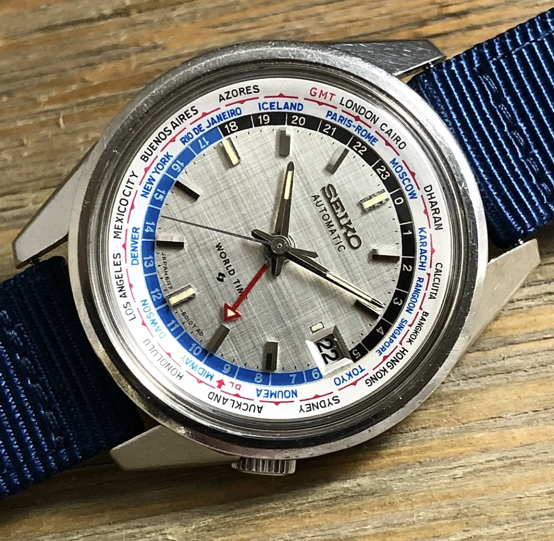 seiko world time automatic