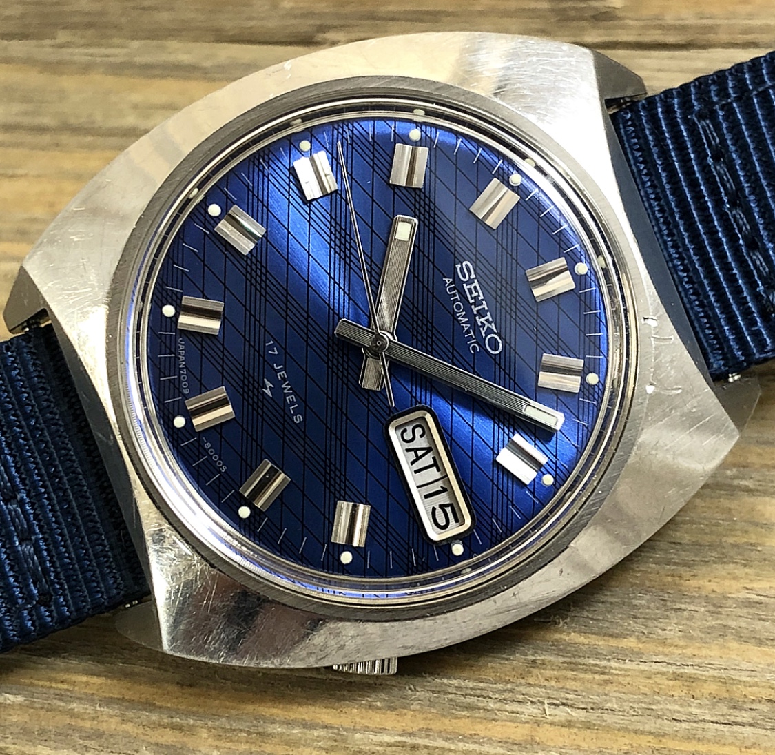 1975 Seiko 7009-8009-P Automatic Day/Date (Blue Argyle)