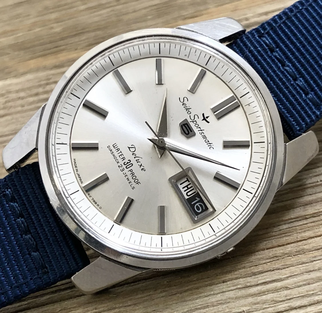 1964 Seiko 427990 “5” Sportsmatic Deluxe 23j Automatic (30 PROOF)