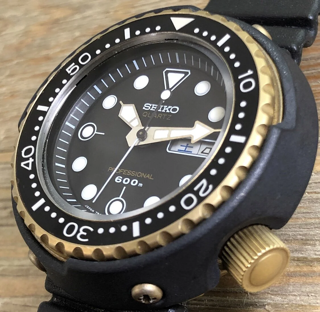 1981 JDM Seiko 7549-7000 Quartz 600m Professional Diver “Golden Tuna”
