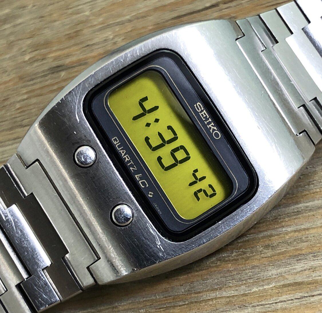 1975 Seiko 0624-5009 Quartz LC Digital “Lemon Drop”