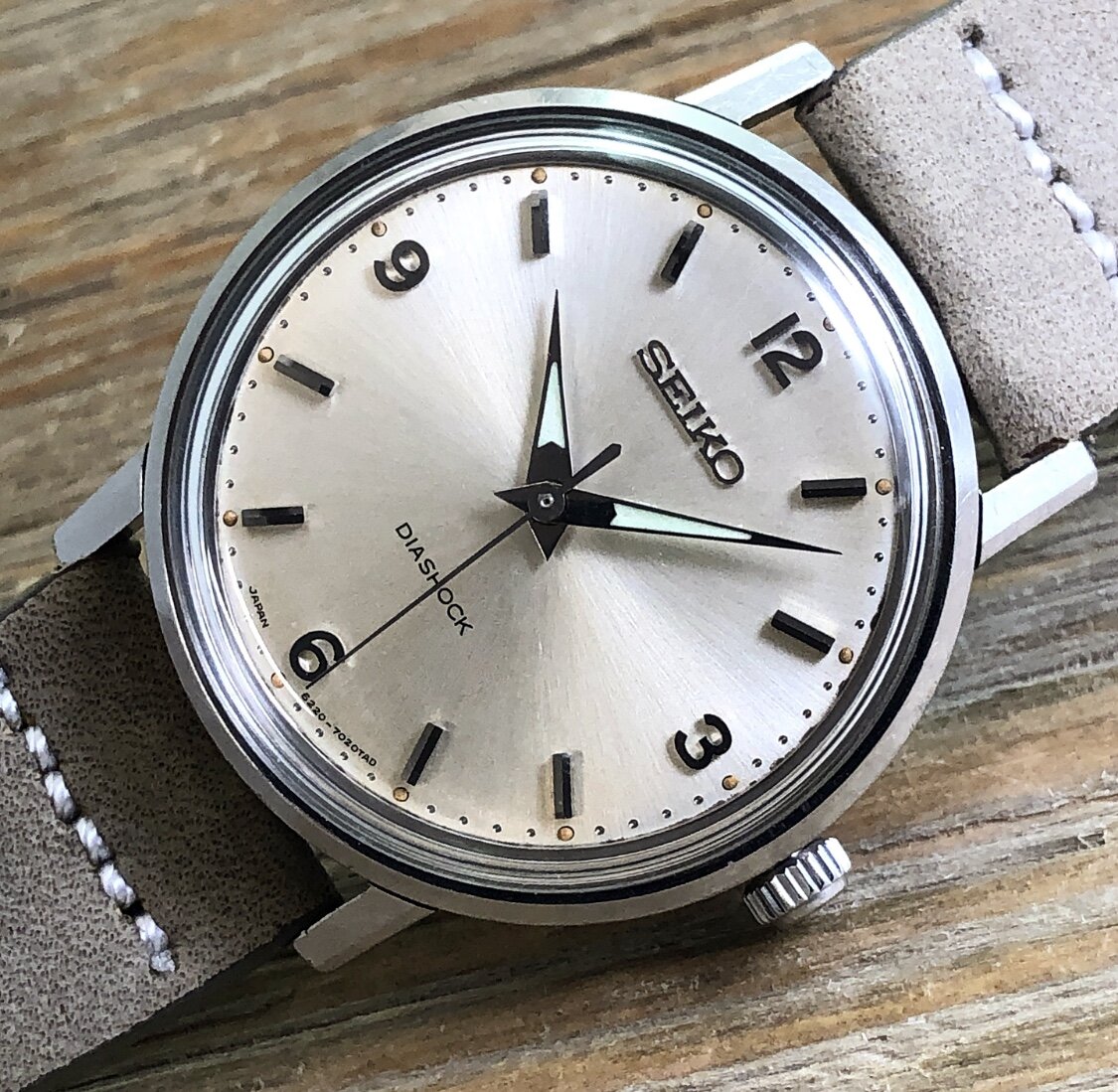 1965 Seiko 6220-7000 Manual Wind Time Only (Diashock)