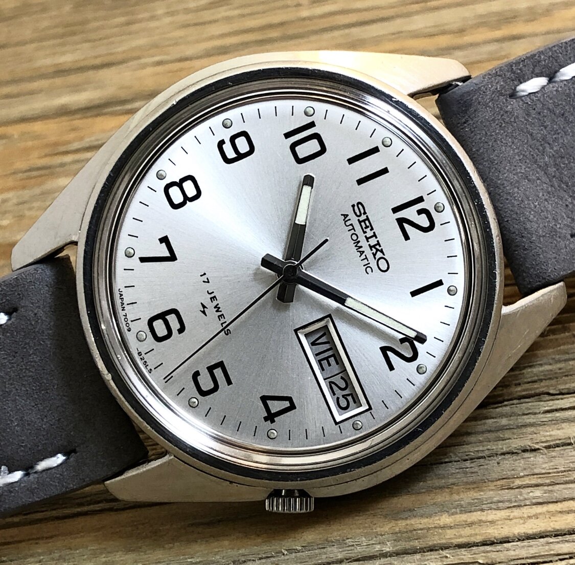 1977 Seiko 7009-8129 Automatic Day/Date (Arabic)