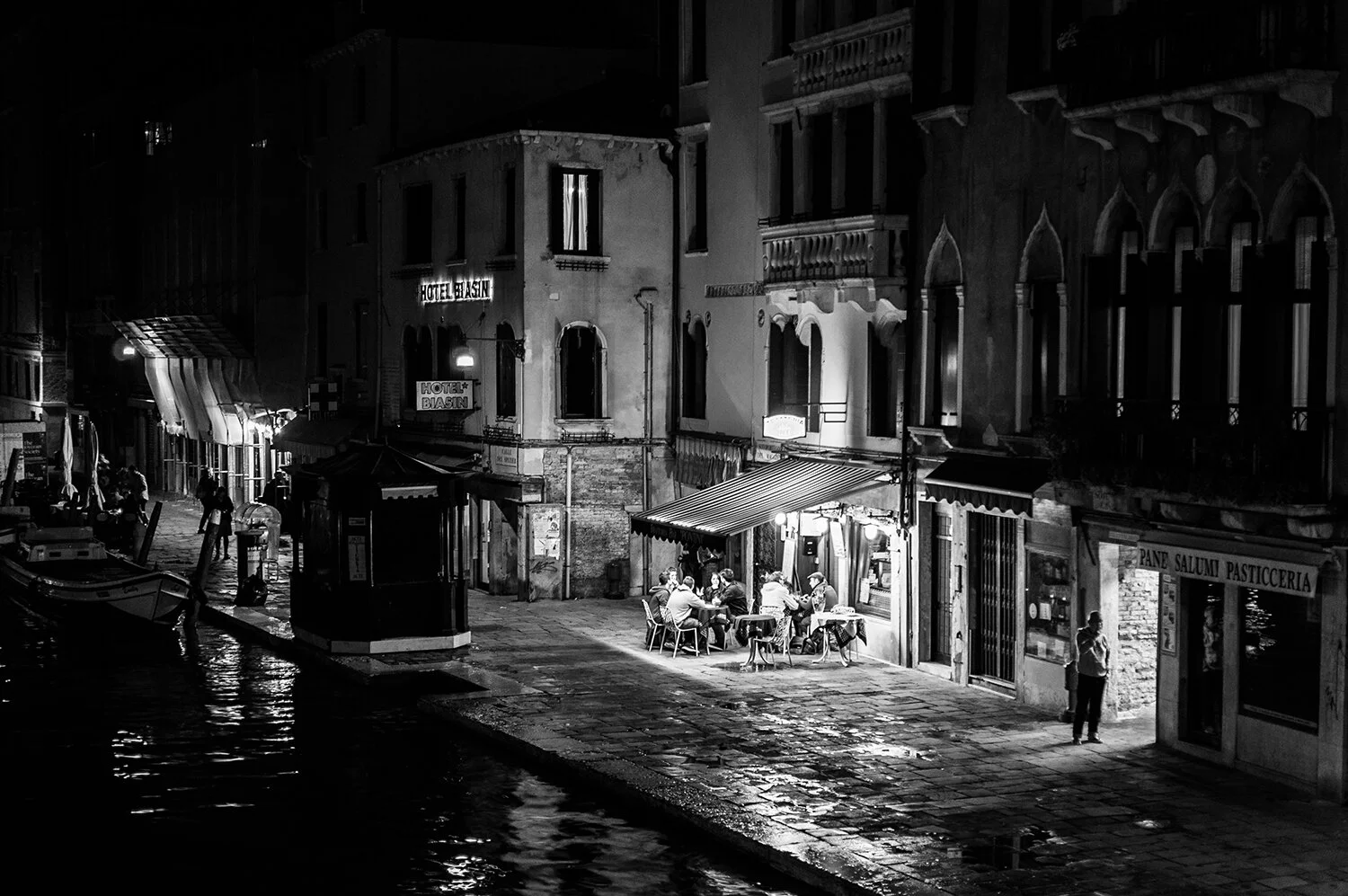 VeniceStreet.jpg