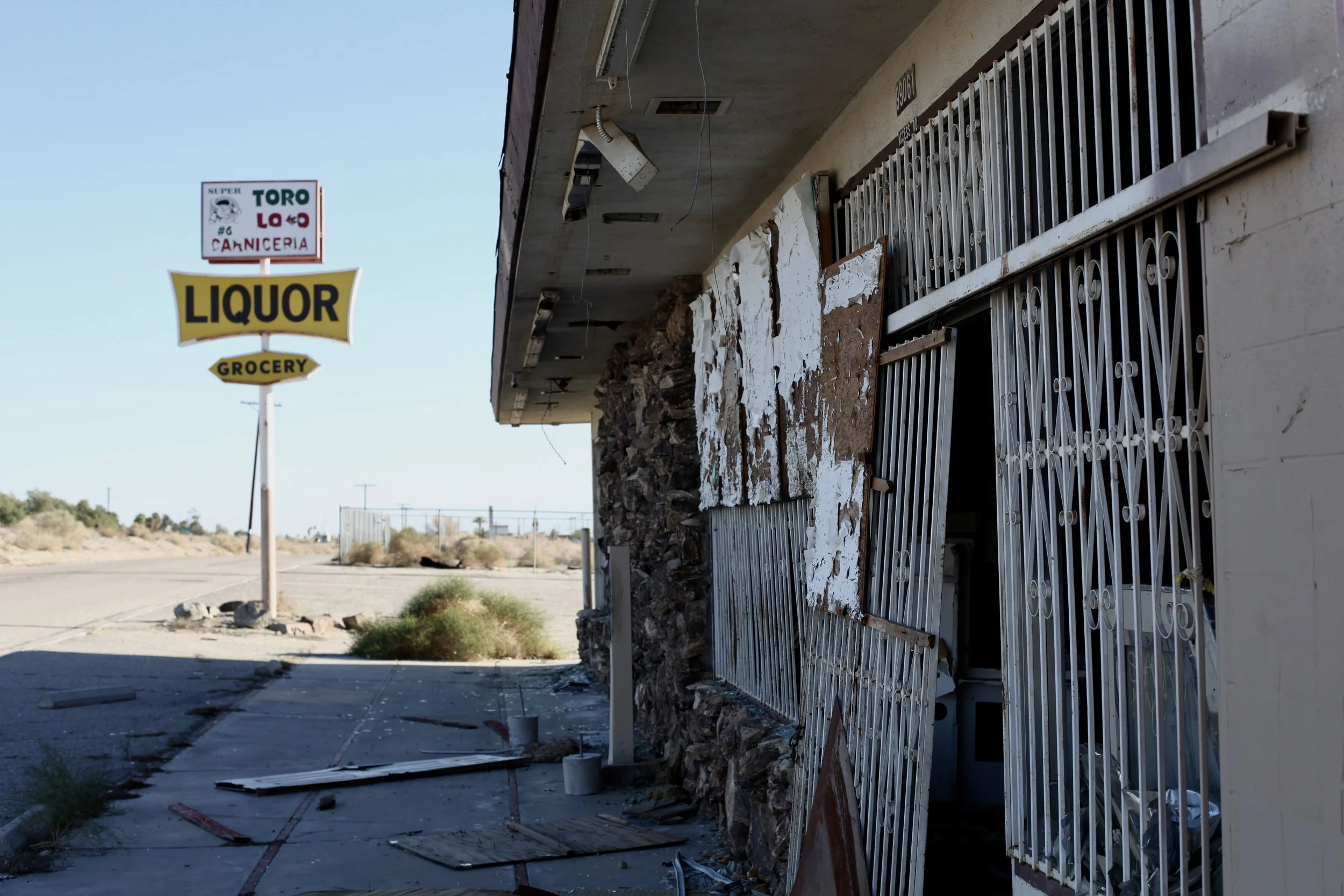 The crumbling exterior of the abandoned Toro Loco Carniceria and Grocery in North Shore, Calif. on Jan. 6, 2017. (Photo by Ethan Jakob Craft.)