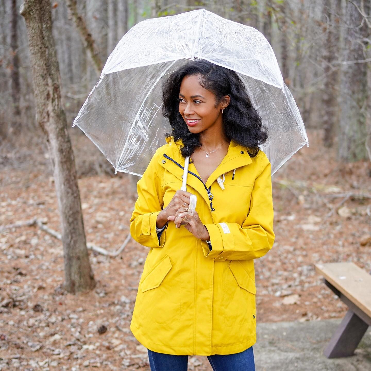 Just because it may be a rainy day does not mean you have to sacrifice style to stay dry. Currently, crushing on this yellow raincoat from @joulesusa. Now I just have to get some wellies to match! 💛 #joulesusa #joulesrightasrain #sponsored