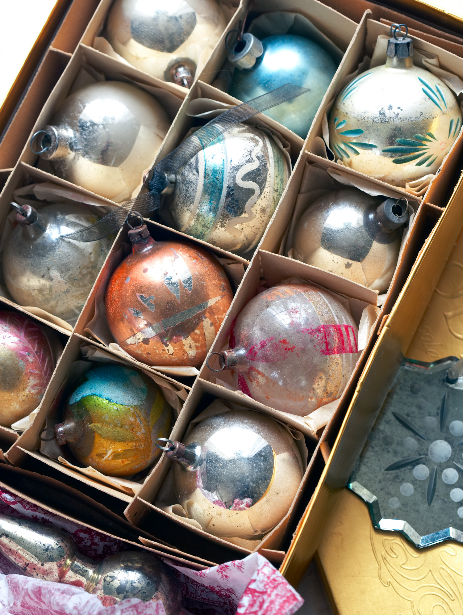 shaw_ornaments_ppw.jpg