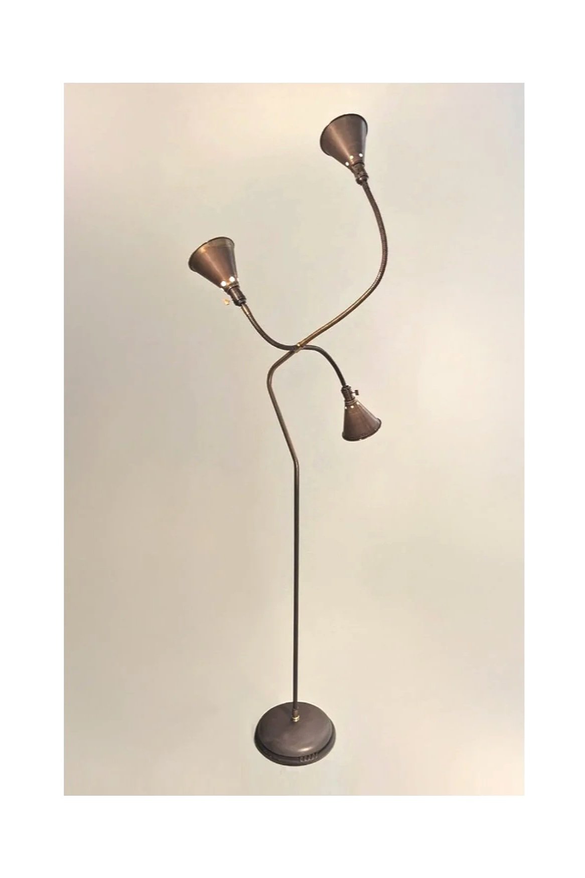 Akimbo Floor Light No.31.F