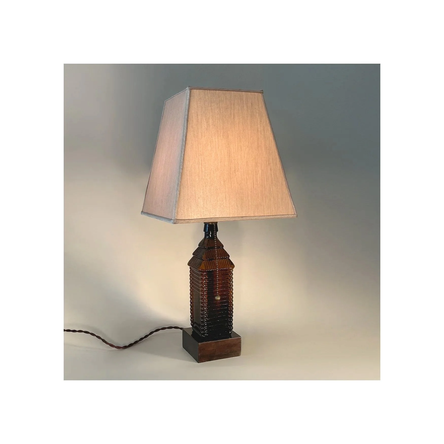 Drakes Plantation Bitters Table Lamp No.22T