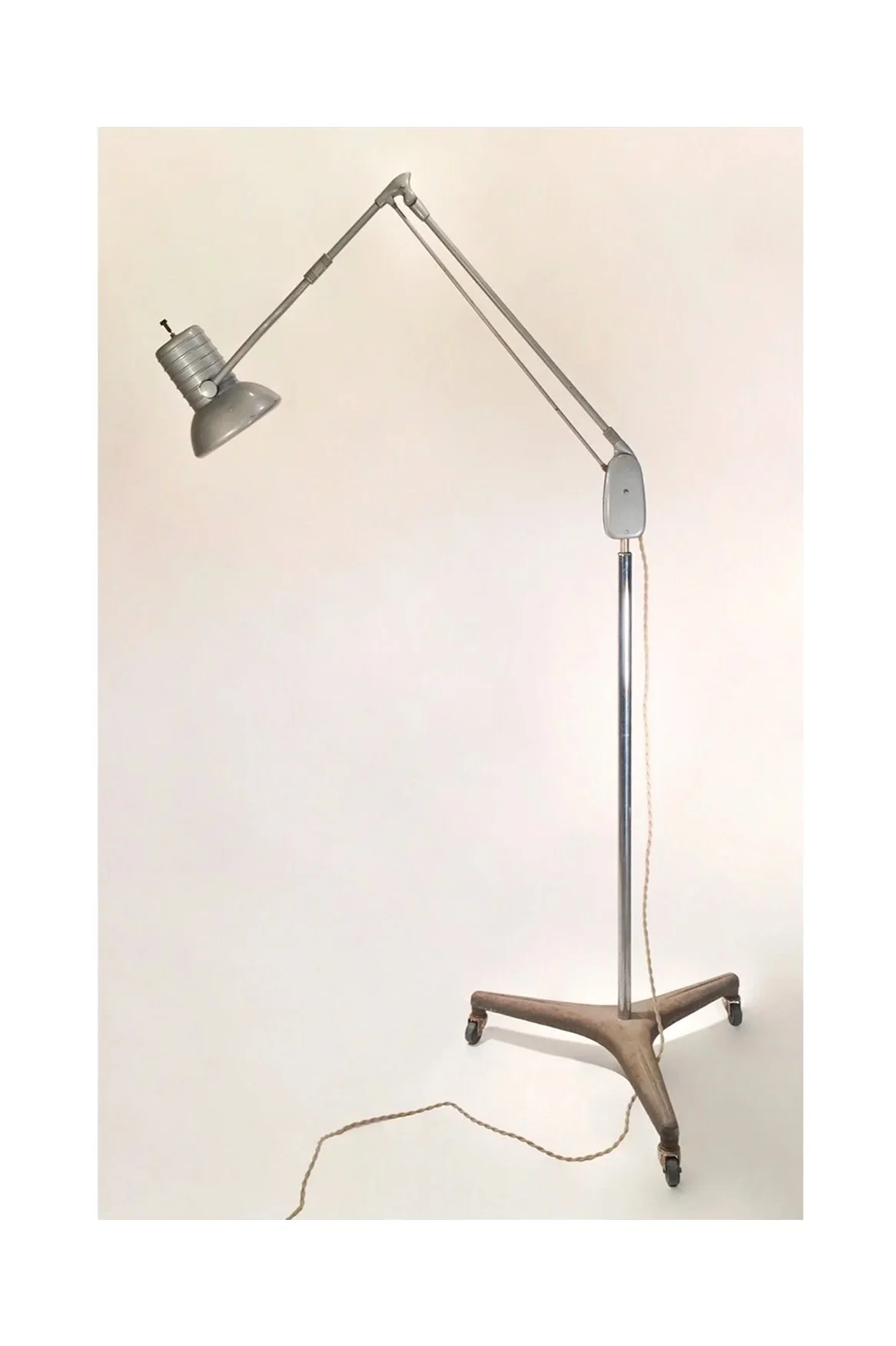 Adjustable Exam Lamp No.34.F