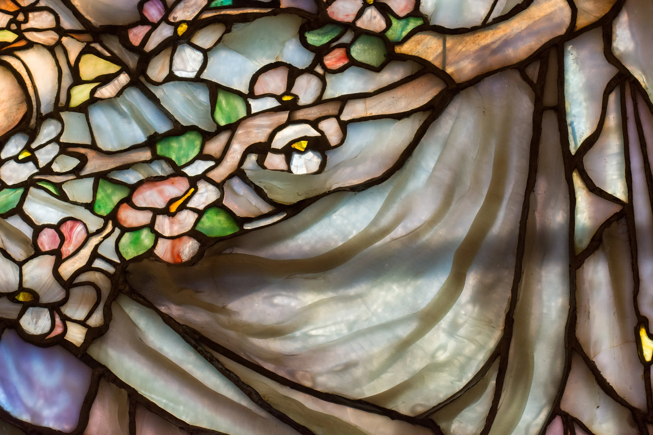 An example of drapery glass