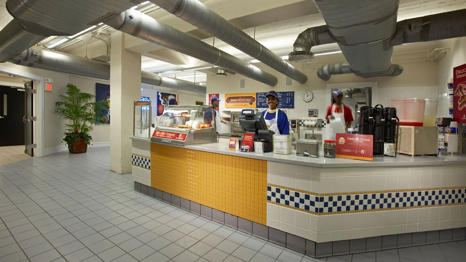 Auntie-Anne's-Training.jpg