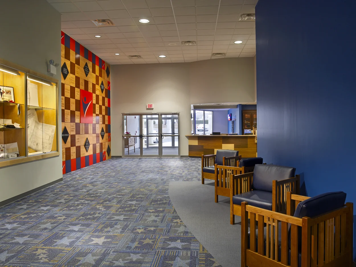 Lobby-09B.jpg