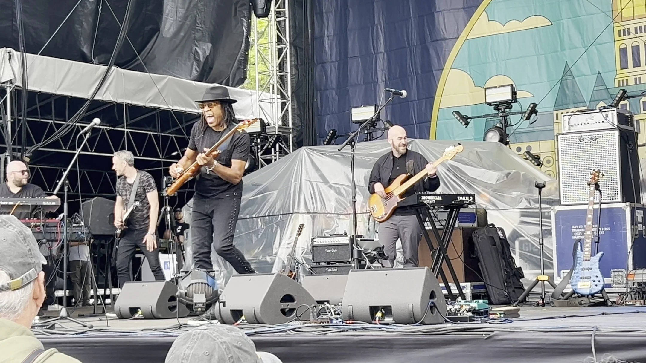 LET'S GOOOO

This weekend at @thecapitolgroove was SURREAL!

I had the pleasure of performing with the living legend, @dougwimbish and this amazing cast of artists and musicians. 

More to come 🙌🏾🙏🏾